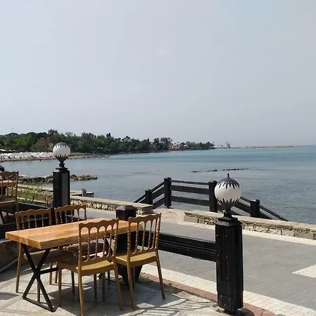 호텔 Altinkum Bungalow 3*