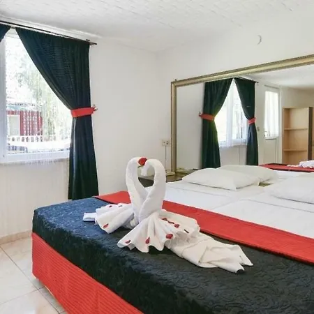 Отель Altinkum Bungalow 3*