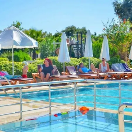 Altinkum Bungalow Hotel