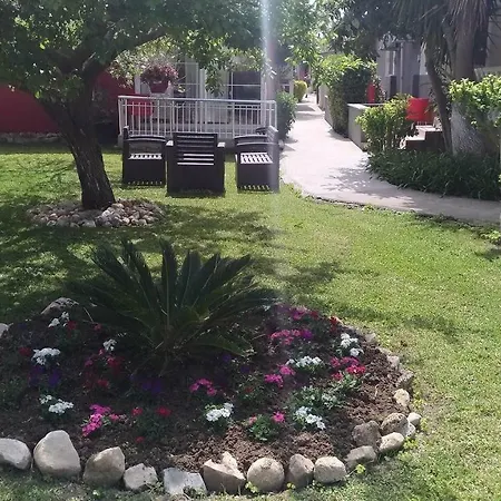 Hotel Altinkum Bungalow
